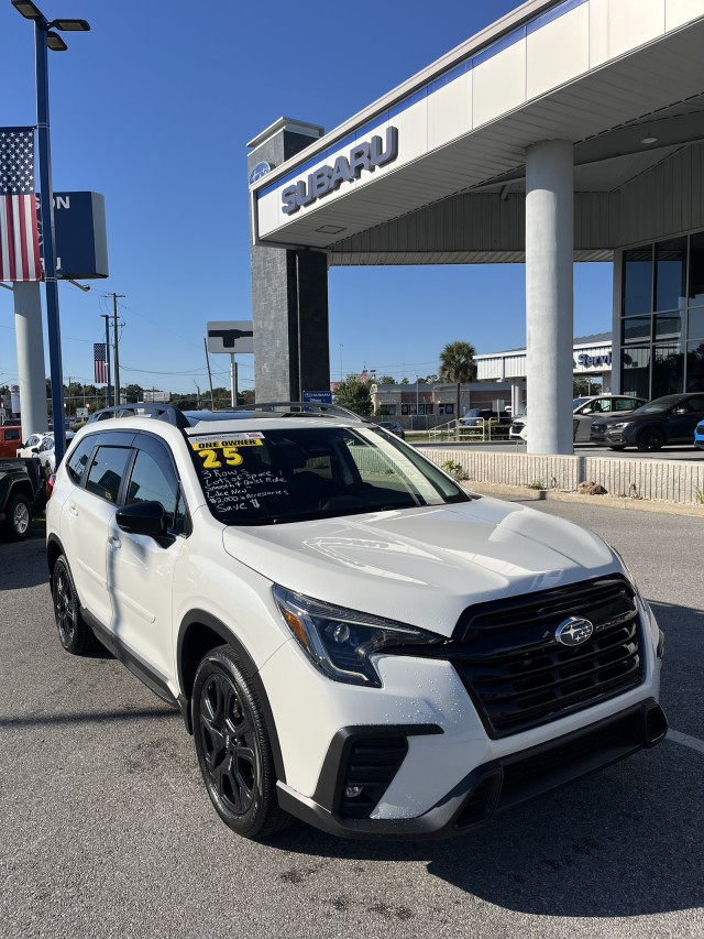 2025 Subaru Ascent Onyx Edition-Touring's photo