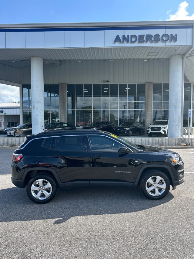 Used 2018 Jeep Compass Latitude with VIN 3C4NJDBB6JT422349 for sale in Pensacola, FL