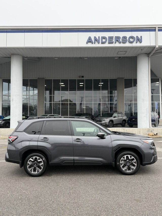 2026 Subaru Forester Premium - Photo 2