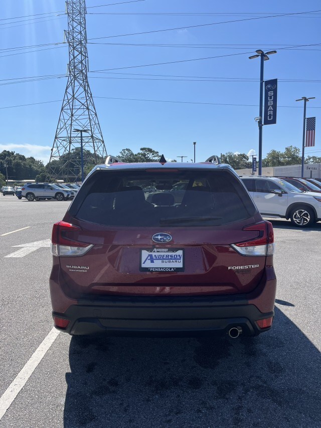 2024 Subaru Forester Limited Base photo 2