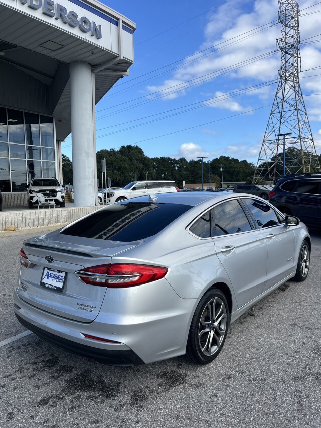 2019 Ford Fusion Titanium Hybrid photo 3