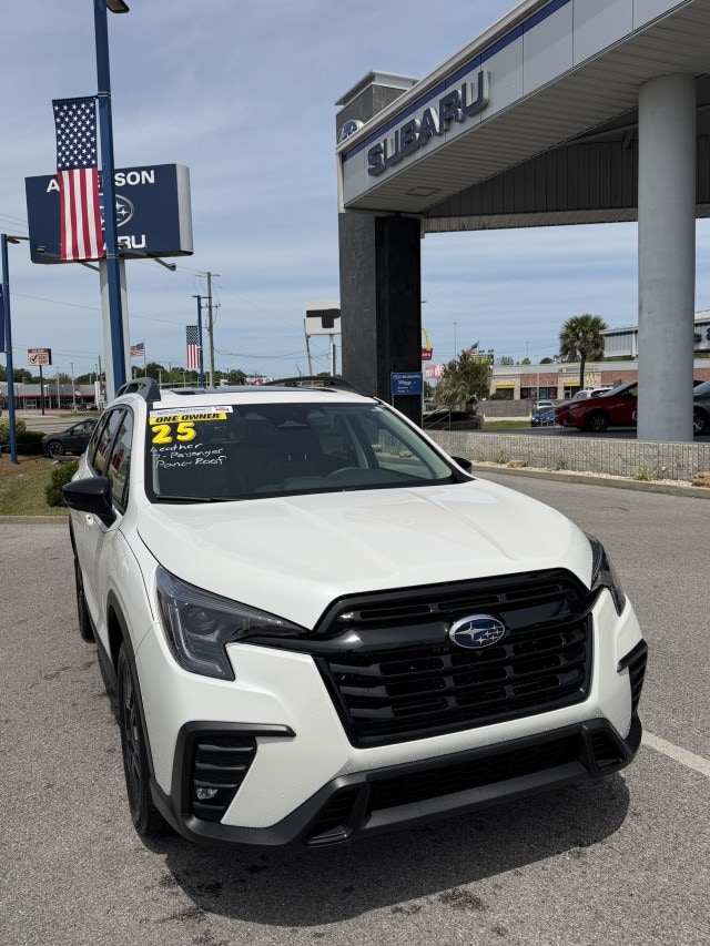 2025 Subaru Ascent Onyx Edition-Touring 7 Passenger's photo