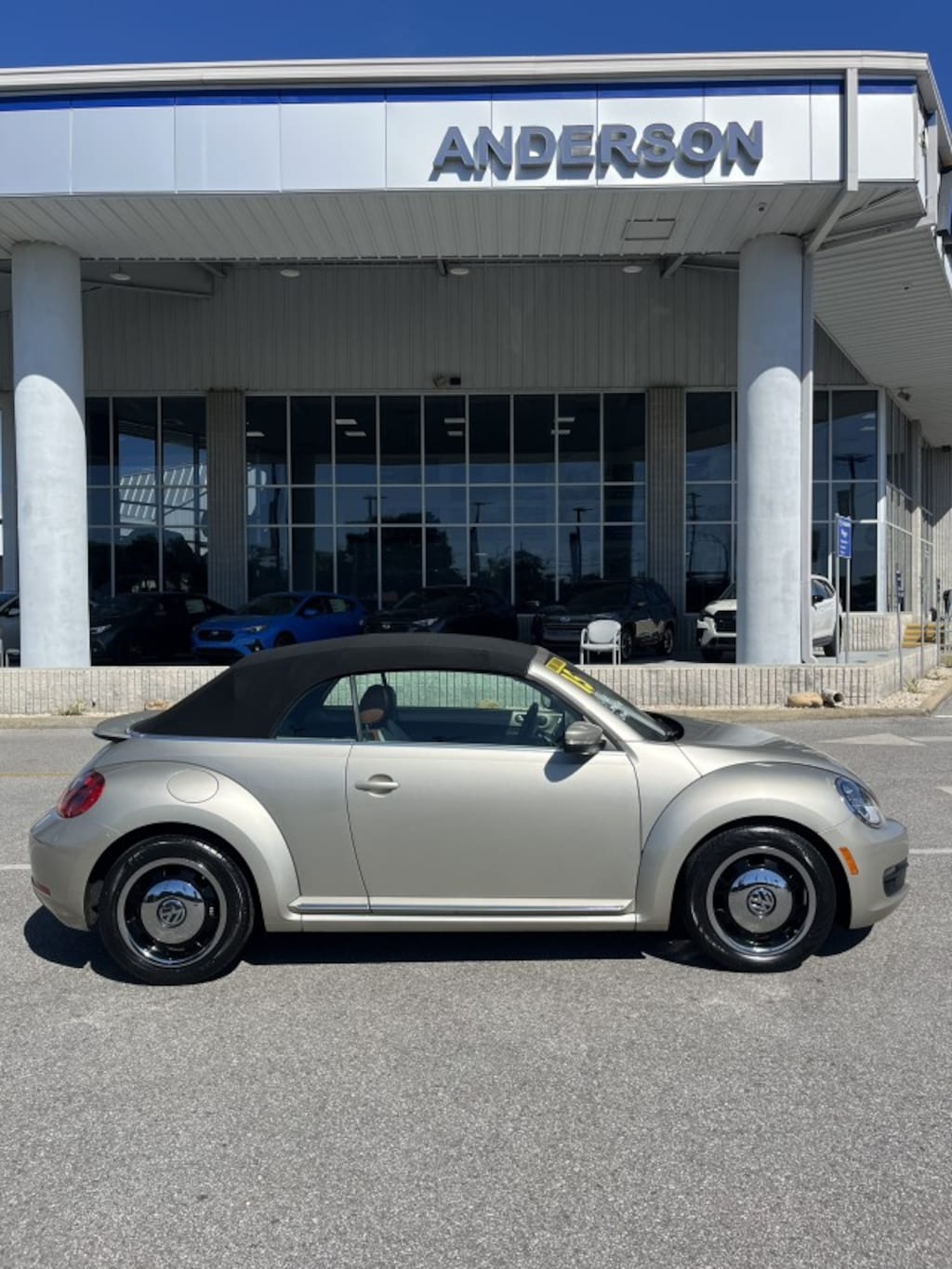 Used 2015 Volkswagen Beetle Convertible 1.8T w/Sound/Nav Convertible