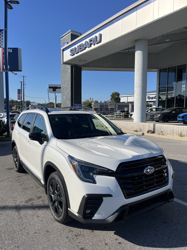 2025 Subaru Ascent Onyx Edition-Premium's photo