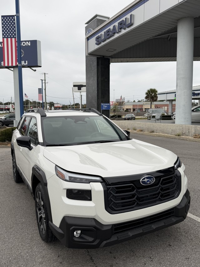 2026 Subaru Outback Touring's photo