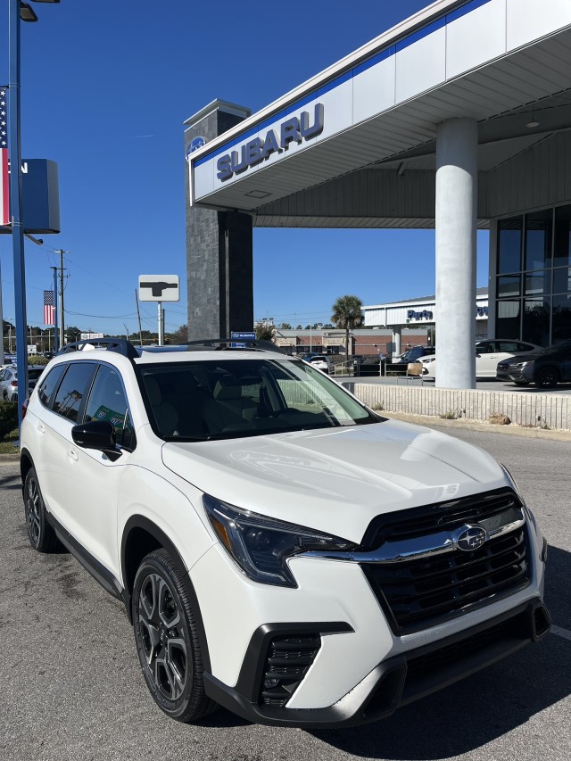 2026 Subaru Ascent Limited's photo