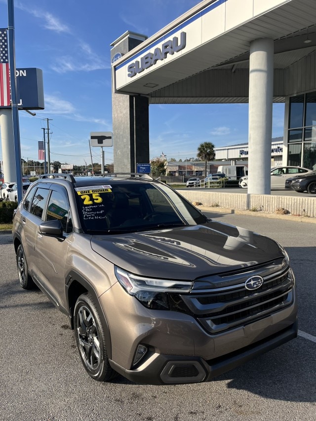 2025 Subaru Forester Limited's photo