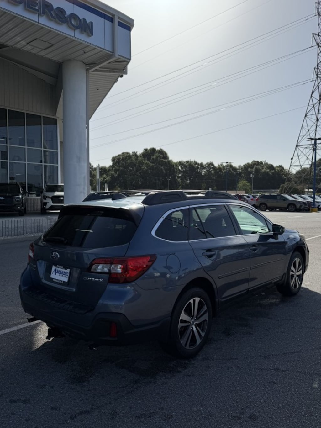 Used 2018 Subaru Outback Limited SUV
