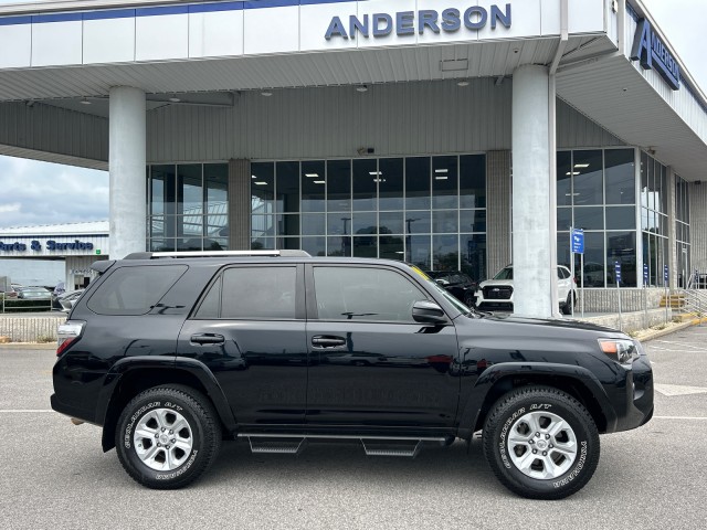 Used 2019 Toyota 4Runner SR5 with VIN JTEBU5JR5K5674752 for sale in Pensacola, FL