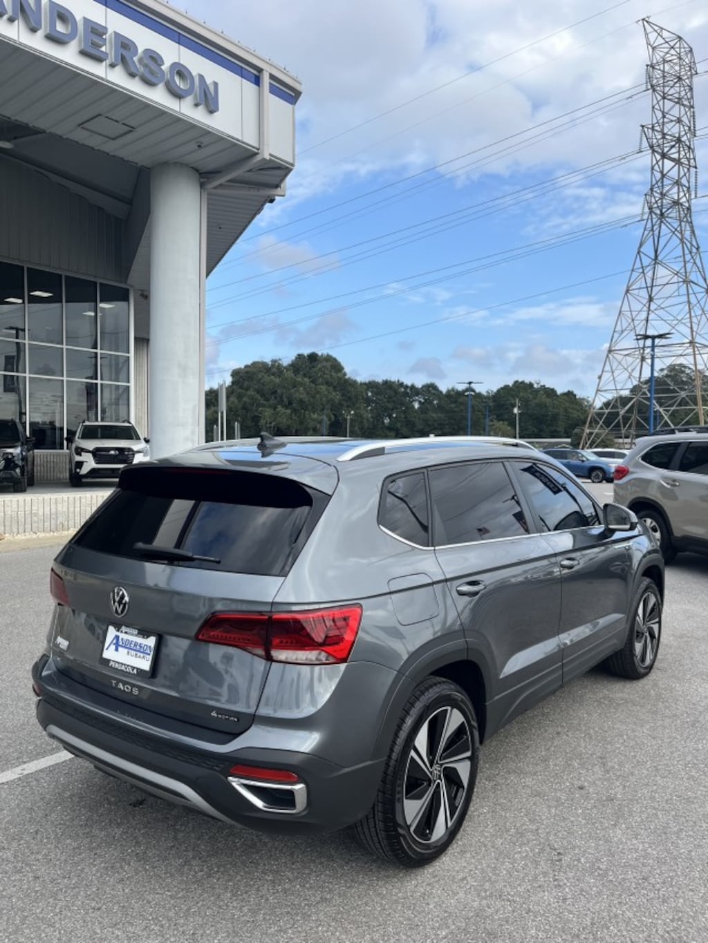 Used 2024 Volkswagen Taos SE SUV