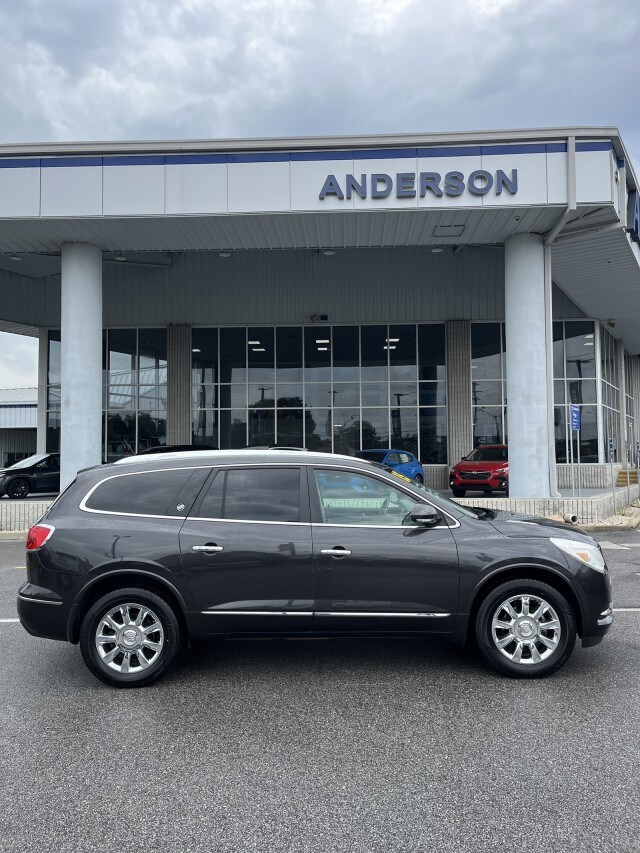 2015 Buick Enclave Leather photo 2