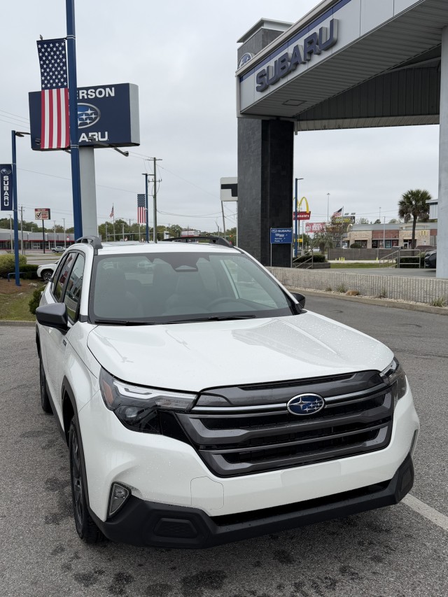 2026 Subaru Forester Premium Hybrid's photo