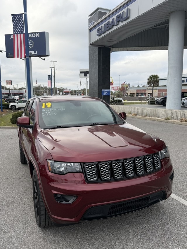 2019 Jeep Grand Cherokee Altitude's photo
