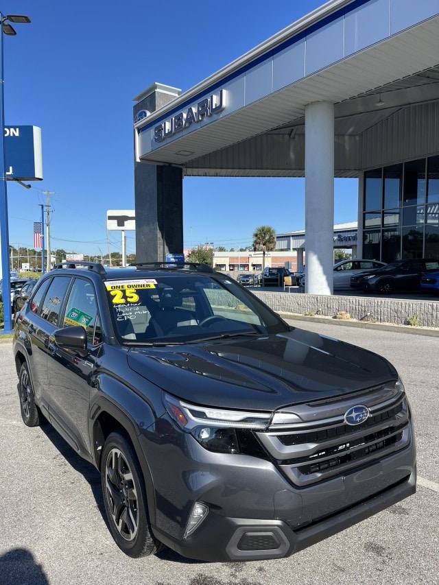 2025 Subaru Forester Limited's photo