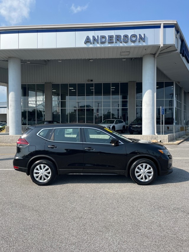 Used 2018 Nissan Rogue S with VIN KNMAT2MTXJP527516 for sale in Pensacola, FL