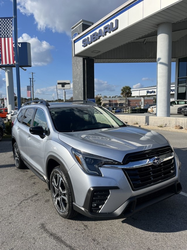 2026 Subaru Ascent Limited's photo