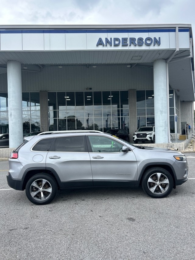 Used 2019 Jeep Cherokee Limited with VIN 1C4PJMDN0KD240329 for sale in Pensacola, FL