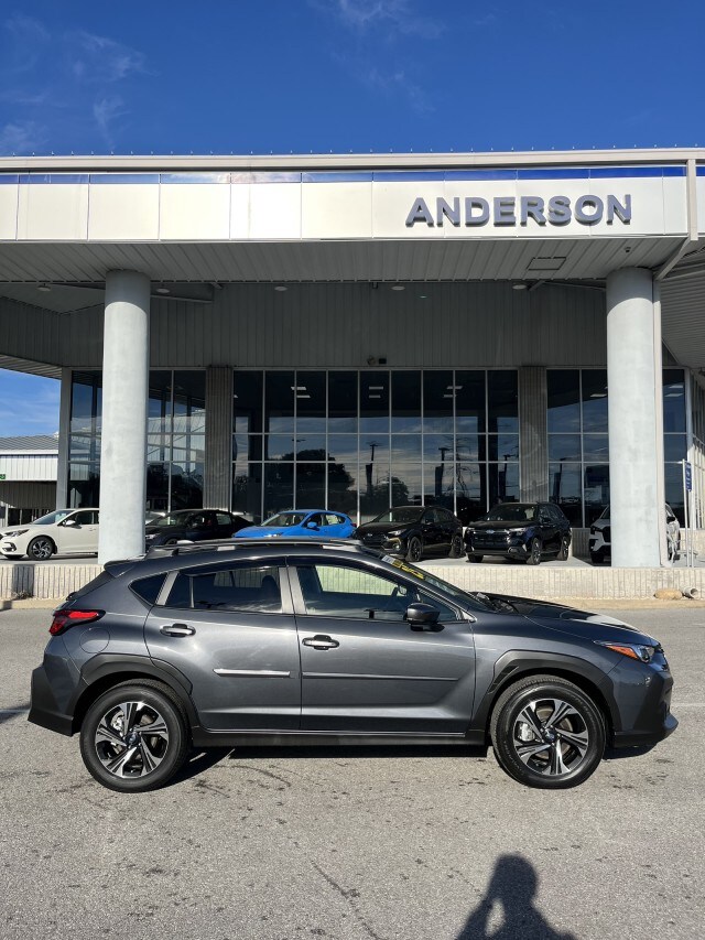 2025 Subaru Crosstrek Premium photo 2