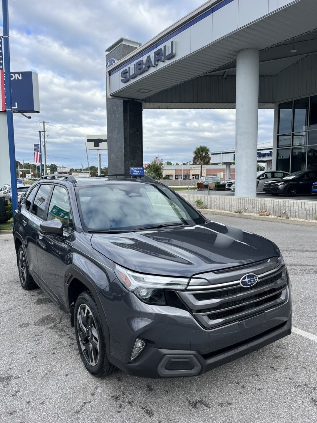 2025 Subaru Forester Limited's photo