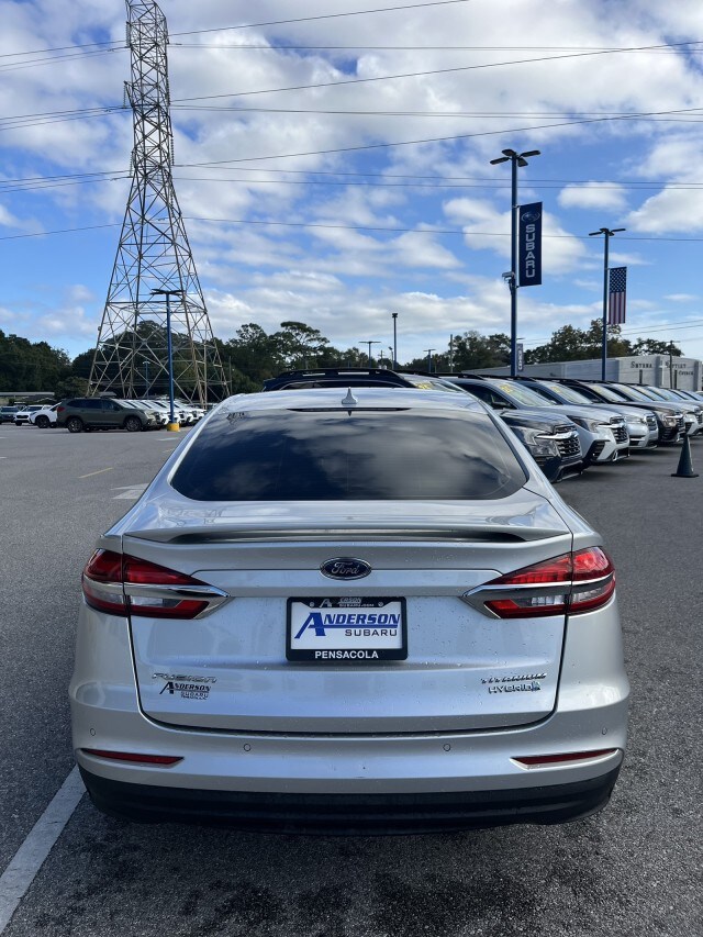 2019 Ford Fusion Titanium Hybrid photo 4