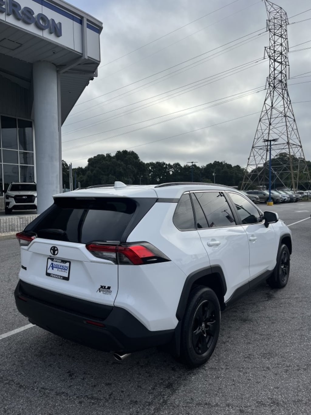 Used 2022 Toyota RAV4 XLE SUV