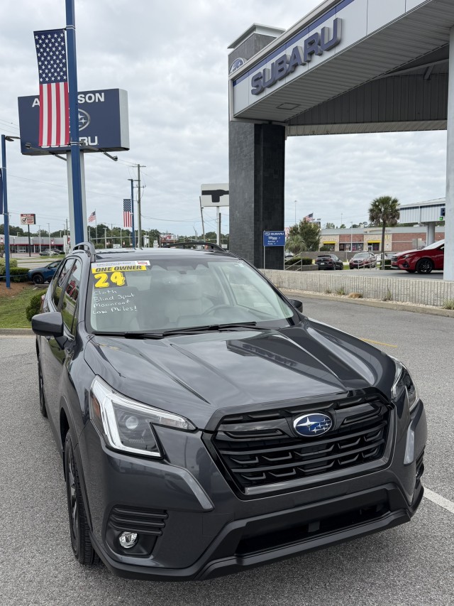 2024 Subaru Forester Premium's photo