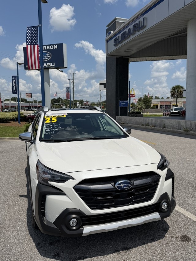 2025 Subaru Outback Touring XT's photo