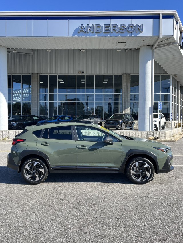 2025 Subaru Crosstrek Limited photo 2