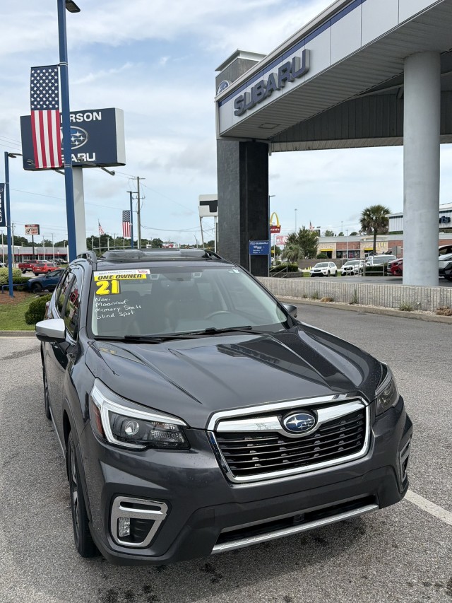 2021 Subaru Forester Touring's photo