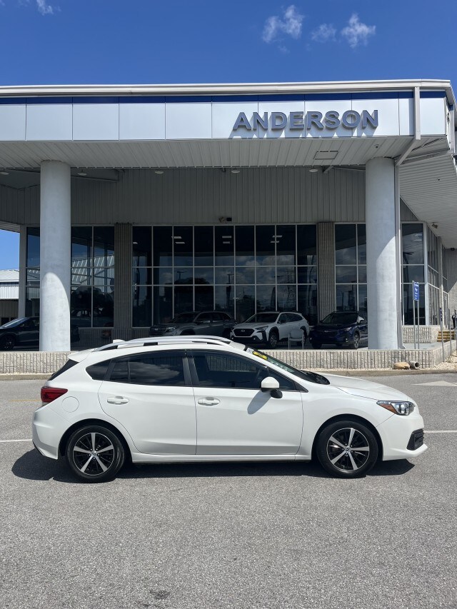 2022 Subaru Impreza Premium photo 2