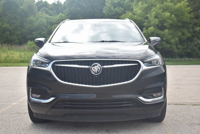 Used 2021 Buick Enclave Essence with VIN 5GAERBKW7MJ140587 for sale in Glendale, WI