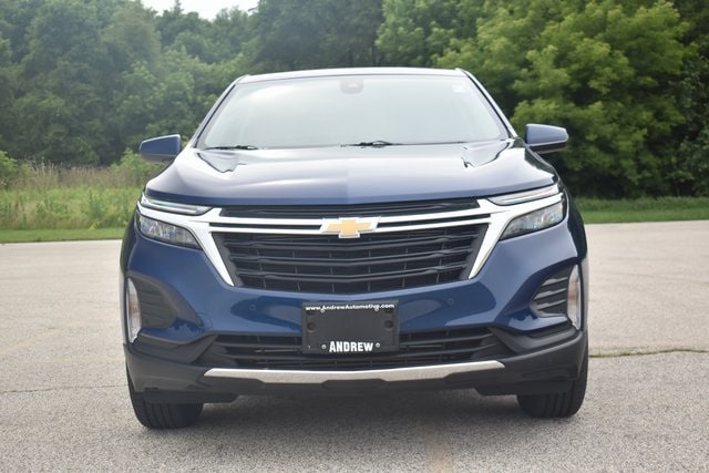 Used 2022 Chevrolet Equinox LT with VIN 3GNAXUEV3NL162315 for sale in Glendale, WI