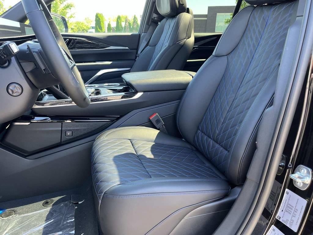 2026 Cadillac Escalade IQL Sport - Photo 23