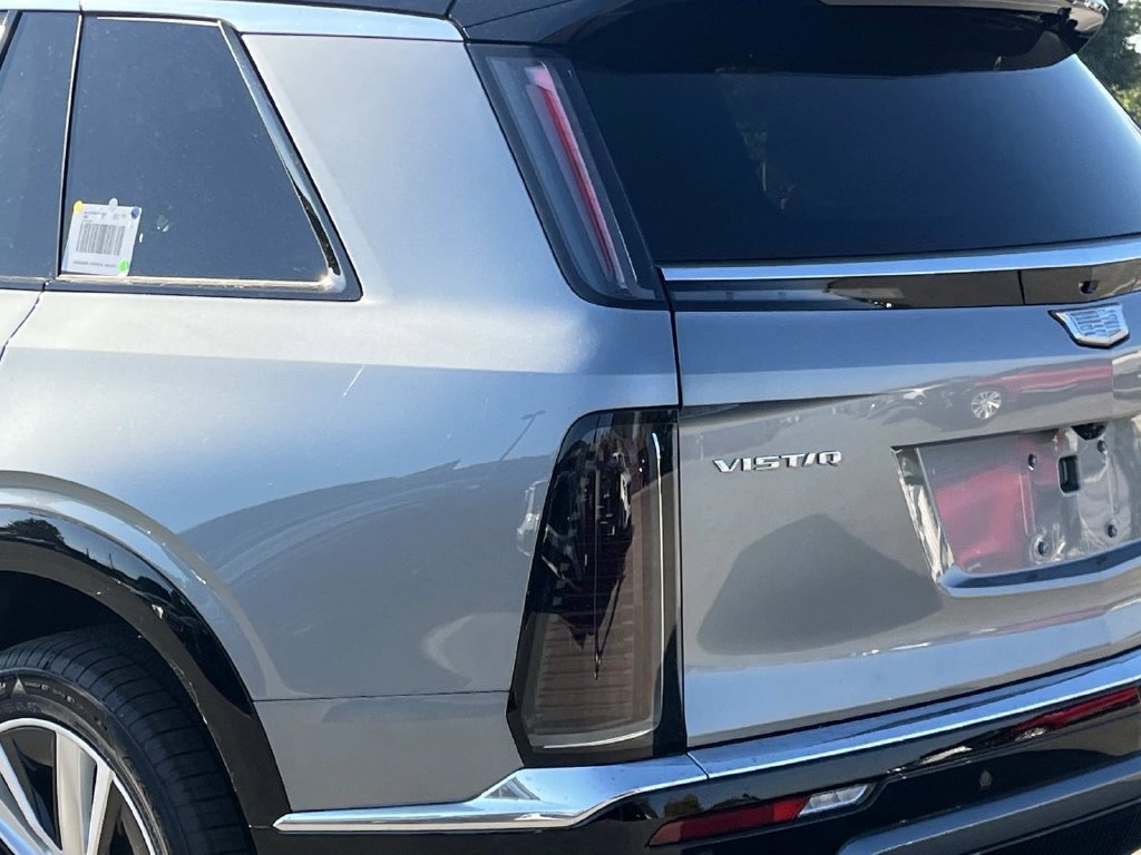 2027 Cadillac VISTIQ Luxury - Photo 10