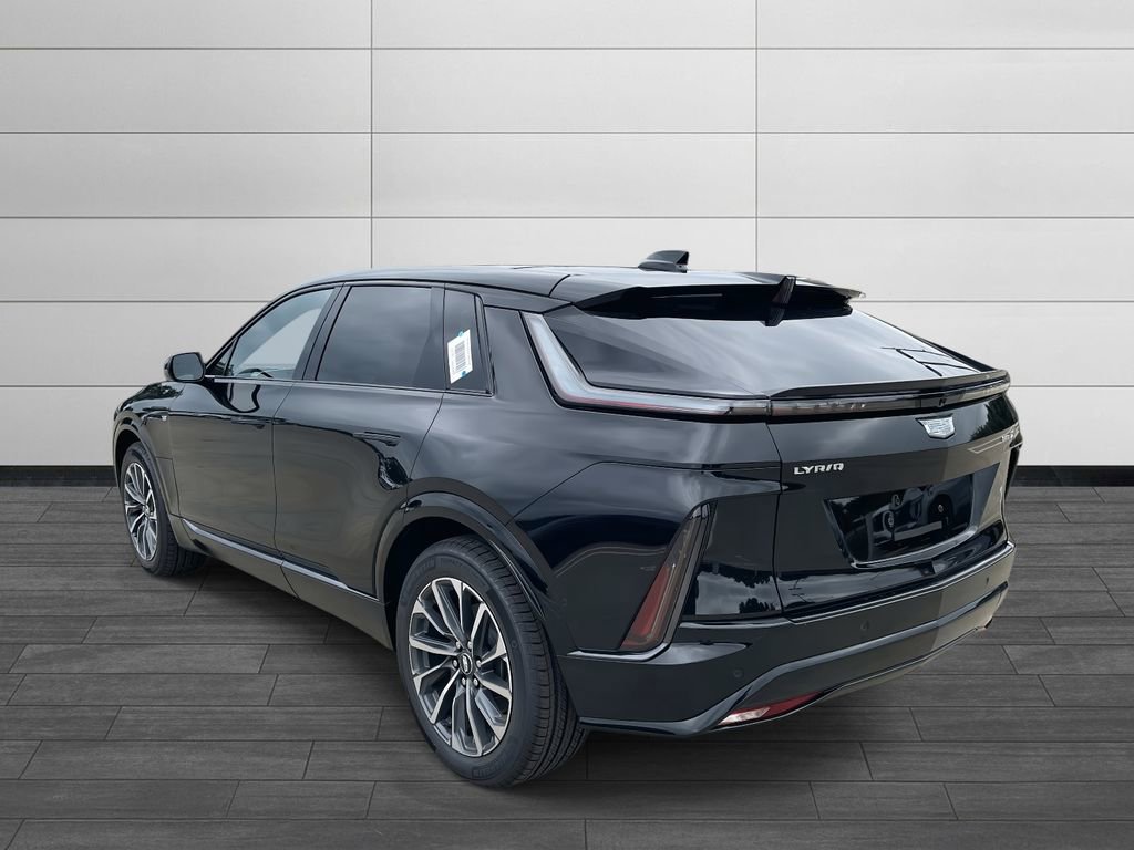 2025 Cadillac Lyriq Sport photo 3