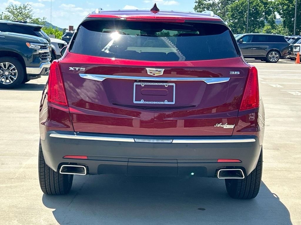 Used 2017 CADILLAC XT5 Premium Luxury FWD SUV
