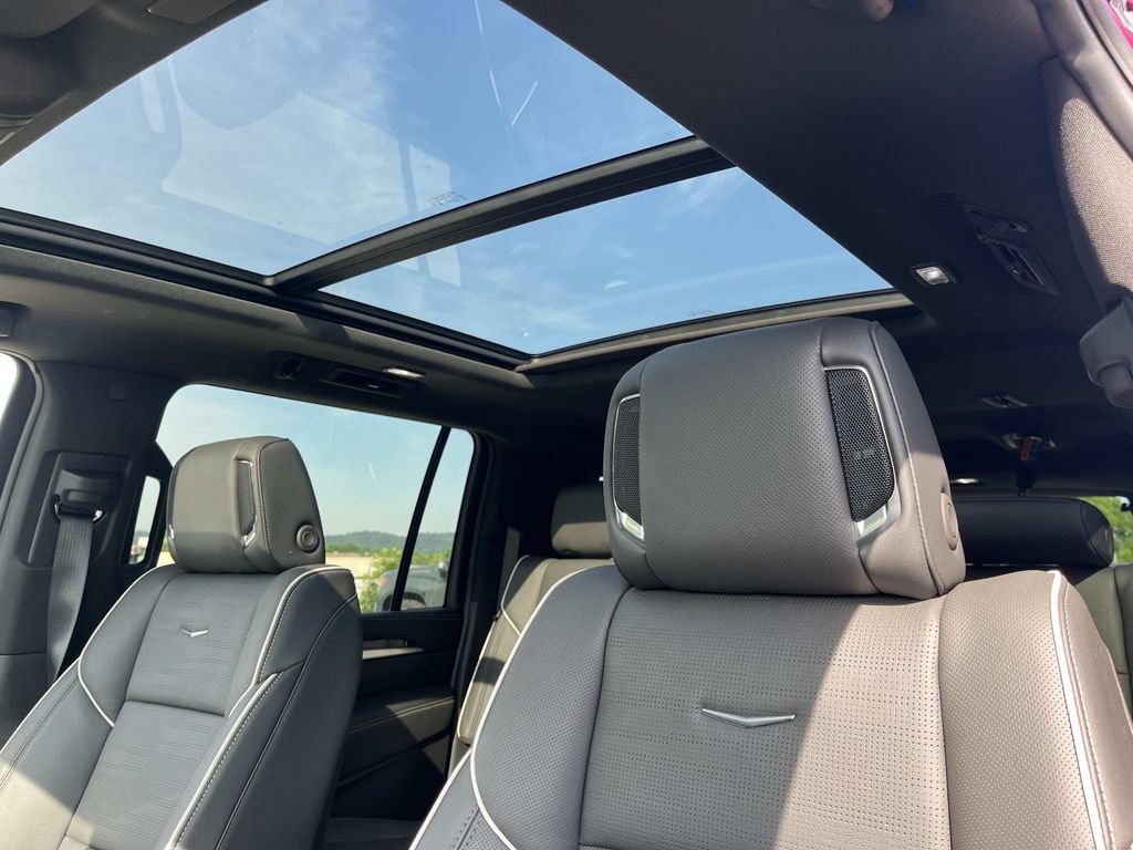 2026 Cadillac Escalade ESV Luxury - Photo 27