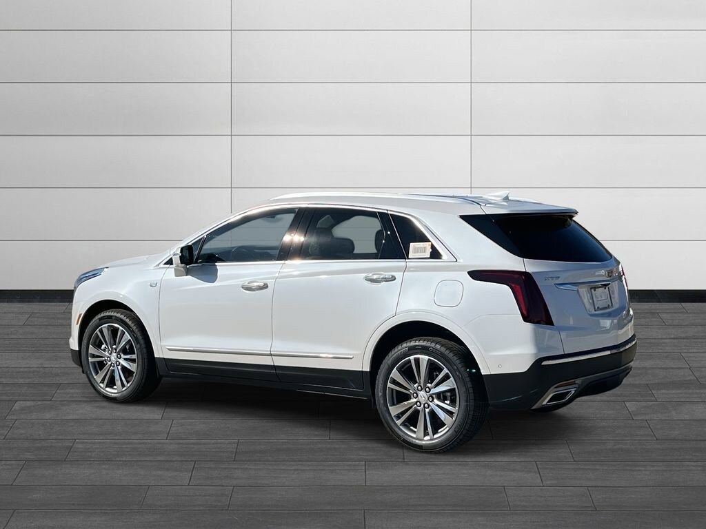 New 2026 CADILLAC XT5 Premium Luxury SUV