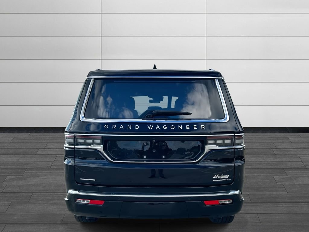 2023 Jeep Grand Wagoneer L III photo 4