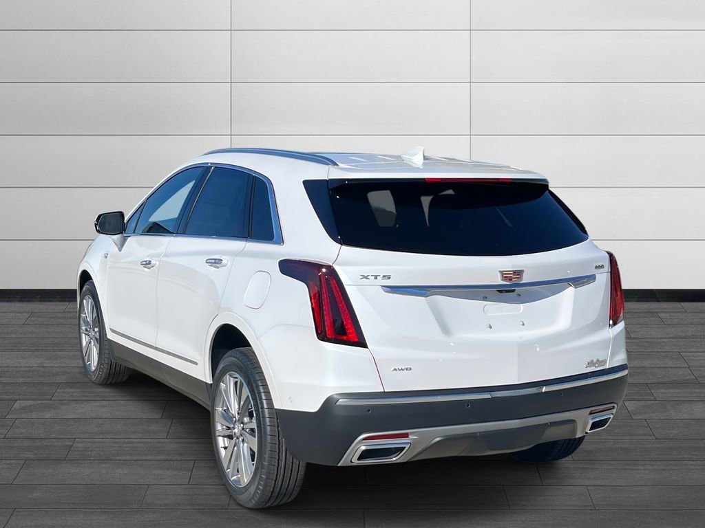 2026 Cadillac XT5 Premium Luxury photo 3