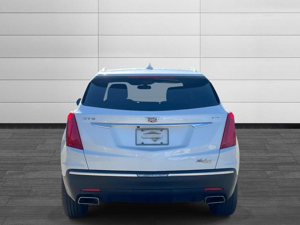 Used 2017 CADILLAC XT5 Luxury FWD SUV