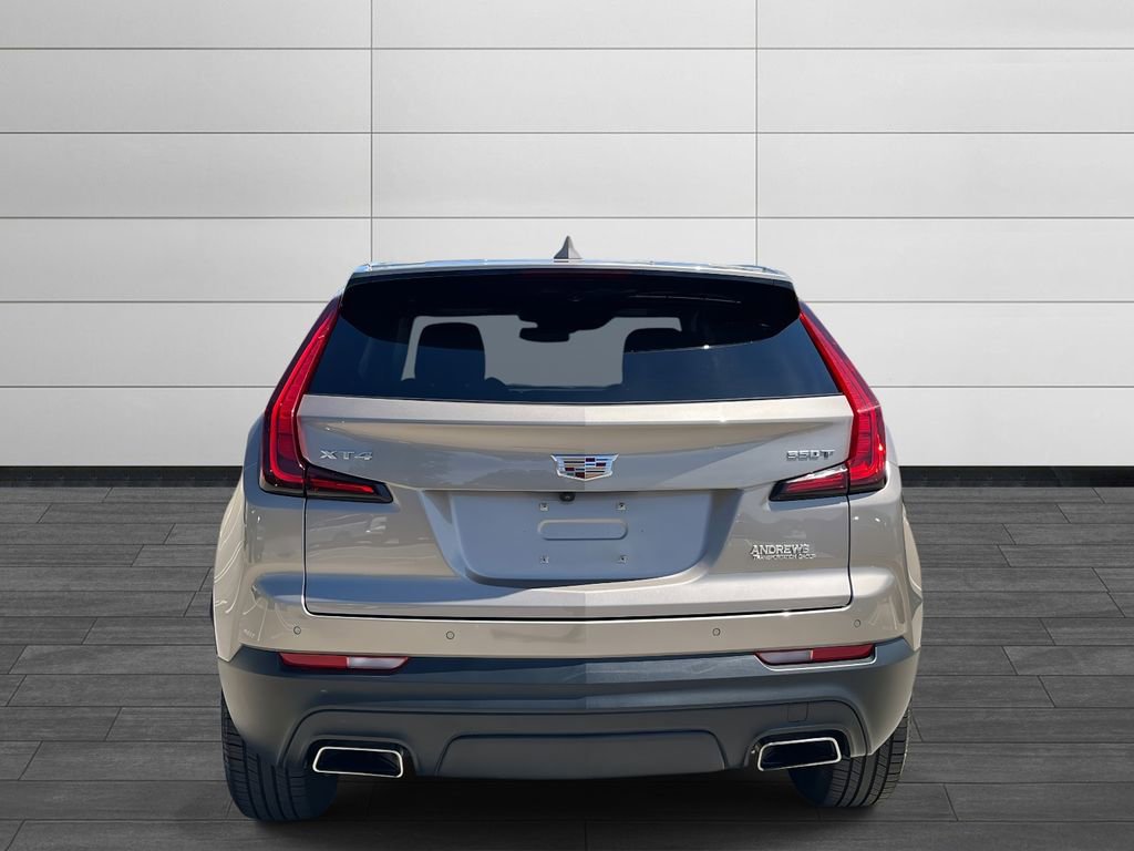 2023 Cadillac XT4 Luxury photo 4