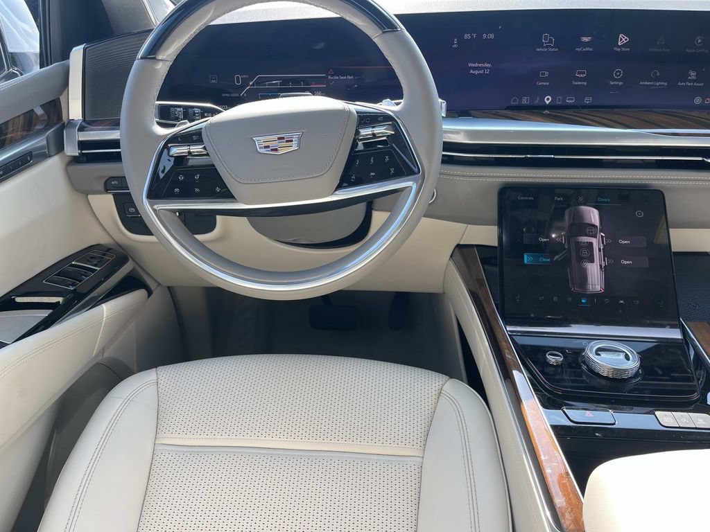 2026 Cadillac Escalade Platinum Sport - Photo 13