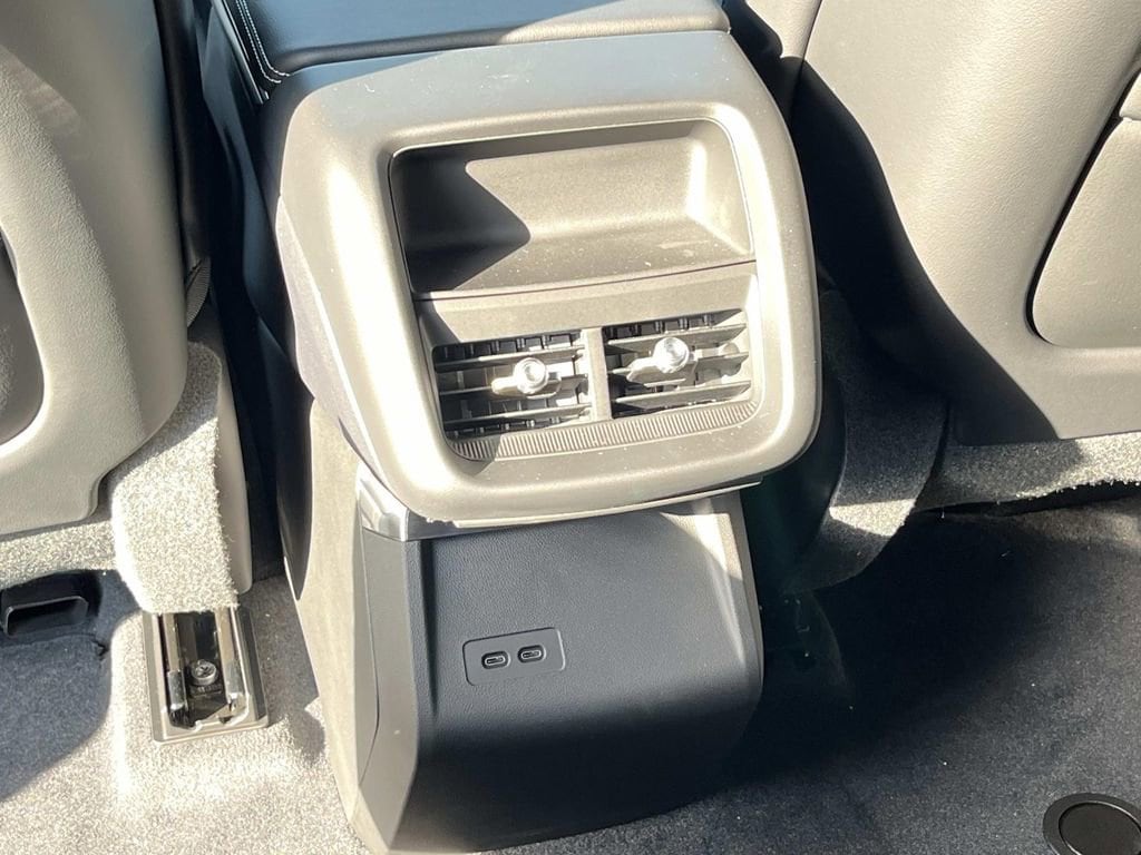 2026 Cadillac LYRIQ Sport - Photo 15