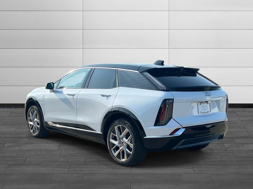 New 2027 CADILLAC OPTIQ Luxury SUV