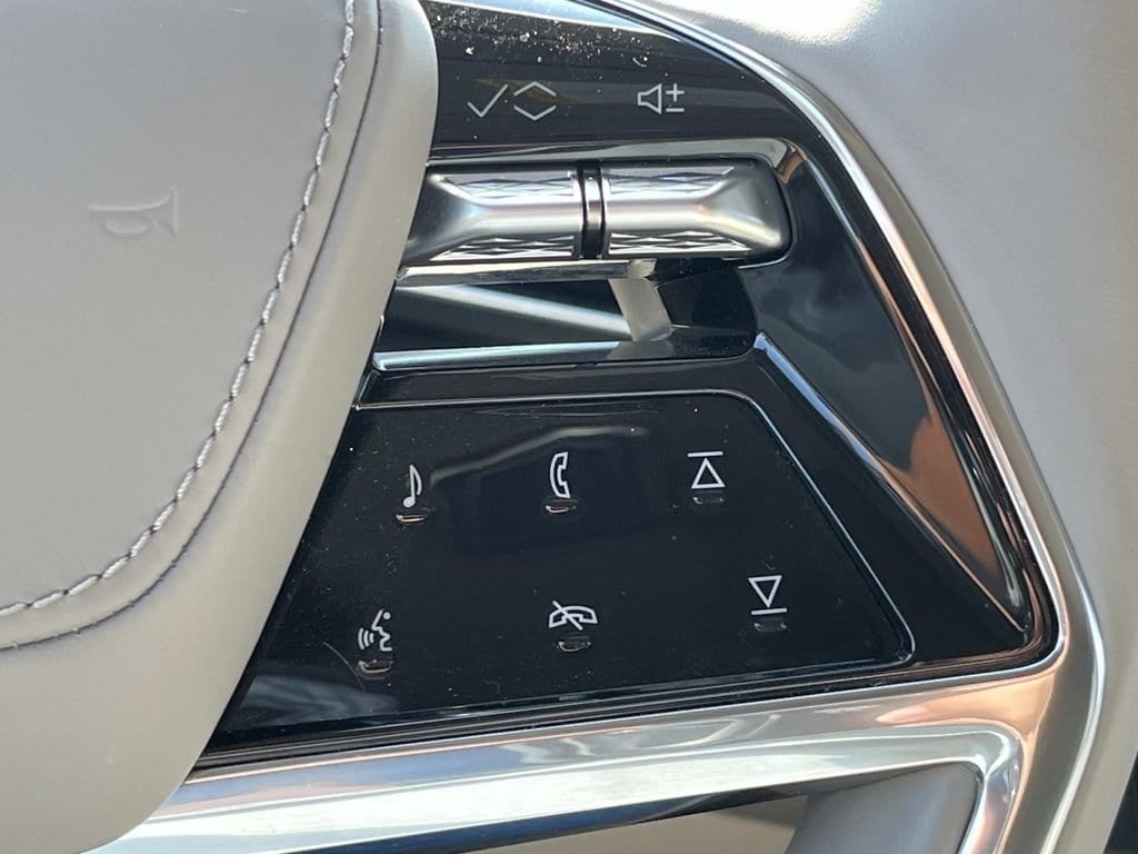 2026 Cadillac Escalade Platinum Sport - Photo 33