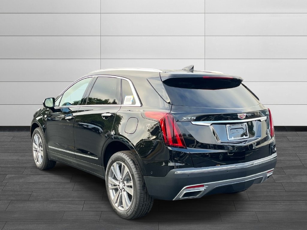 New 2026 CADILLAC XT5 Premium Luxury SUV