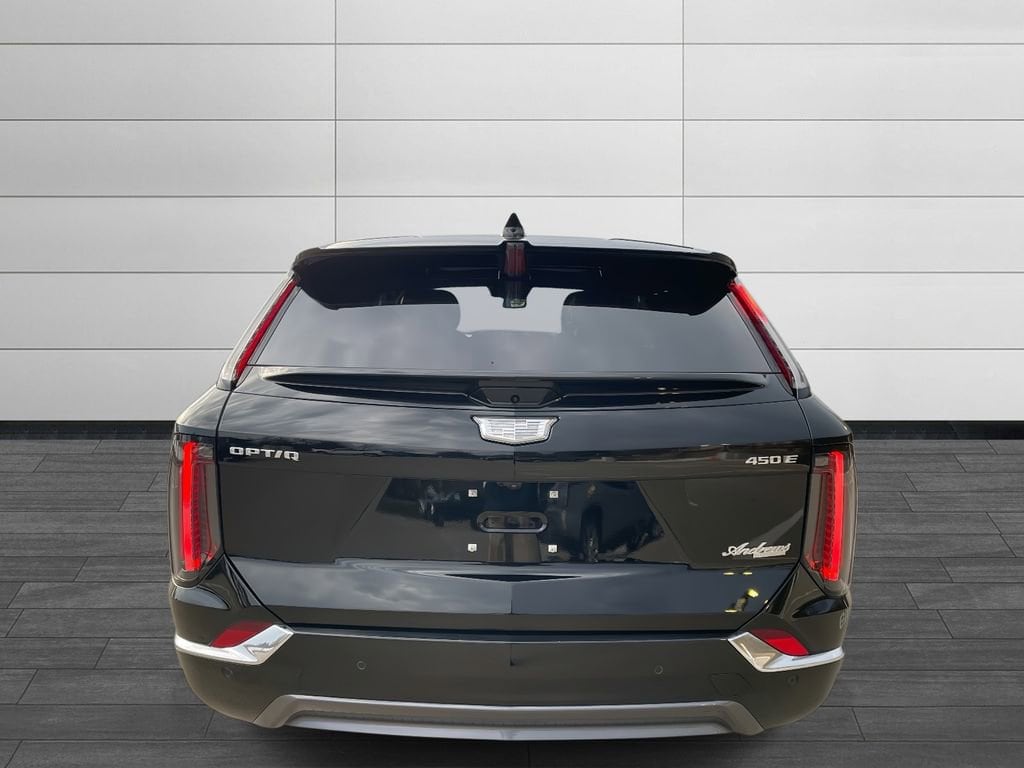 New 2026 CADILLAC OPTIQ Luxury SUV