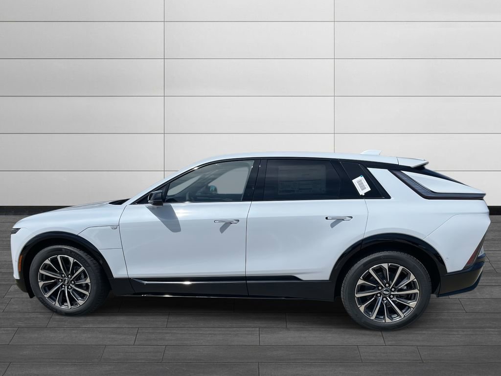 2026 Cadillac Lyriq Sport photo 2