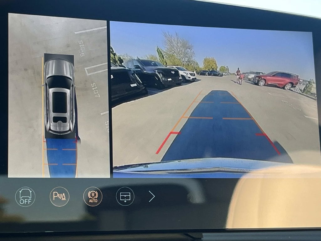 2027 Cadillac VISTIQ Luxury - Photo 34